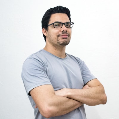 Jhonny Suárez